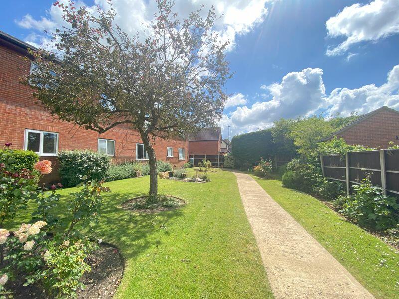 1 bedroom apartment for sale in Hucclecote Lodge, Hucclecote Road