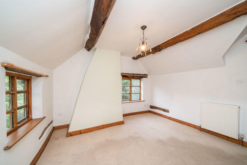 3 bedroom semidetached house for sale in Vine Lane, Clent, DY9