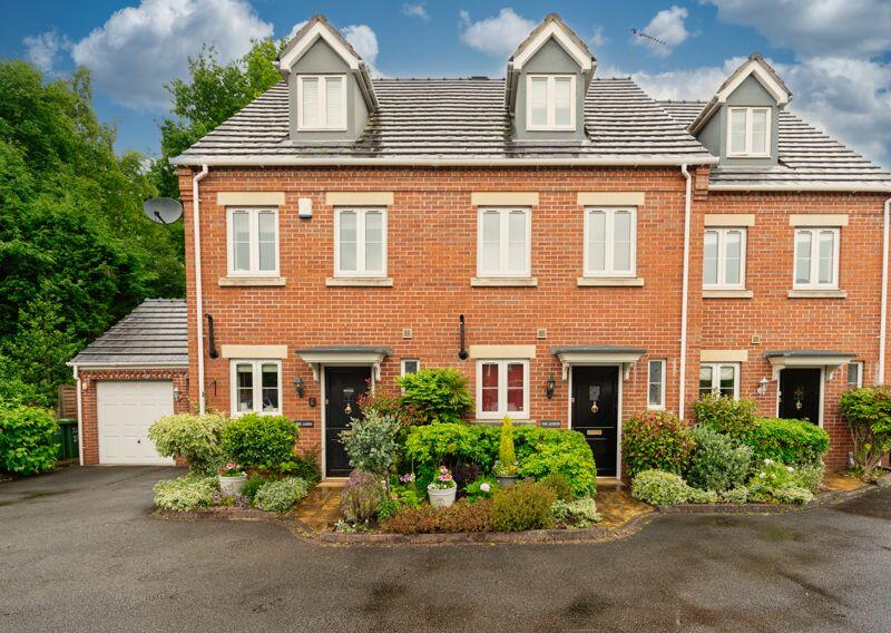 3 bedroom terraced house for sale in St James Court, Blakedown , DY10