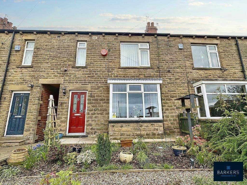 3 bedroom terraced house for sale in Kirkgate, Hanging Heaton, Batley, WF17