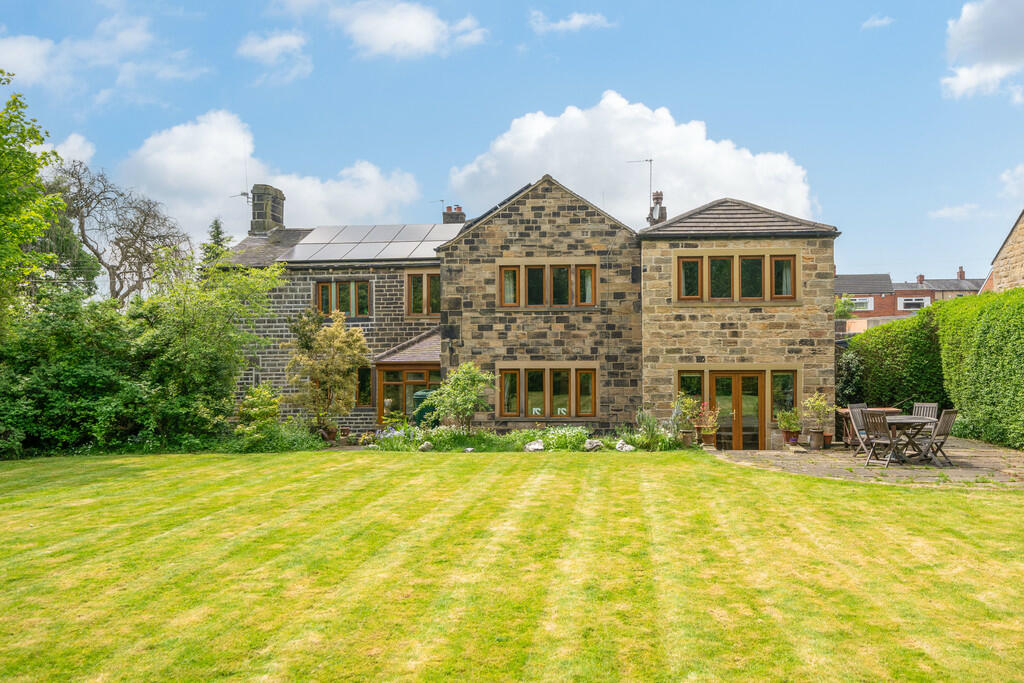 4 bedroom detached house for sale in Healey Lane, Batley, WF17