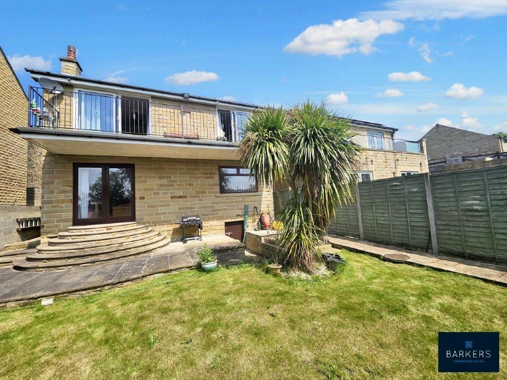 4 bedroom detached house for sale in France Street, Soothill, Batley, WF17