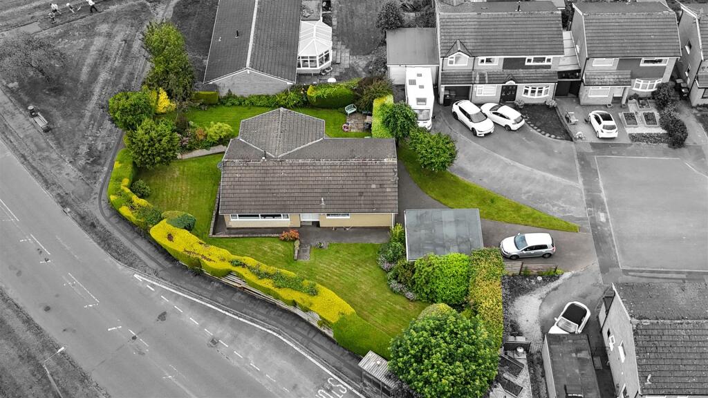 3 bedroom detached bungalow for sale in Leabrook Road, Dronfield Woodhouse, Dronfield, S18