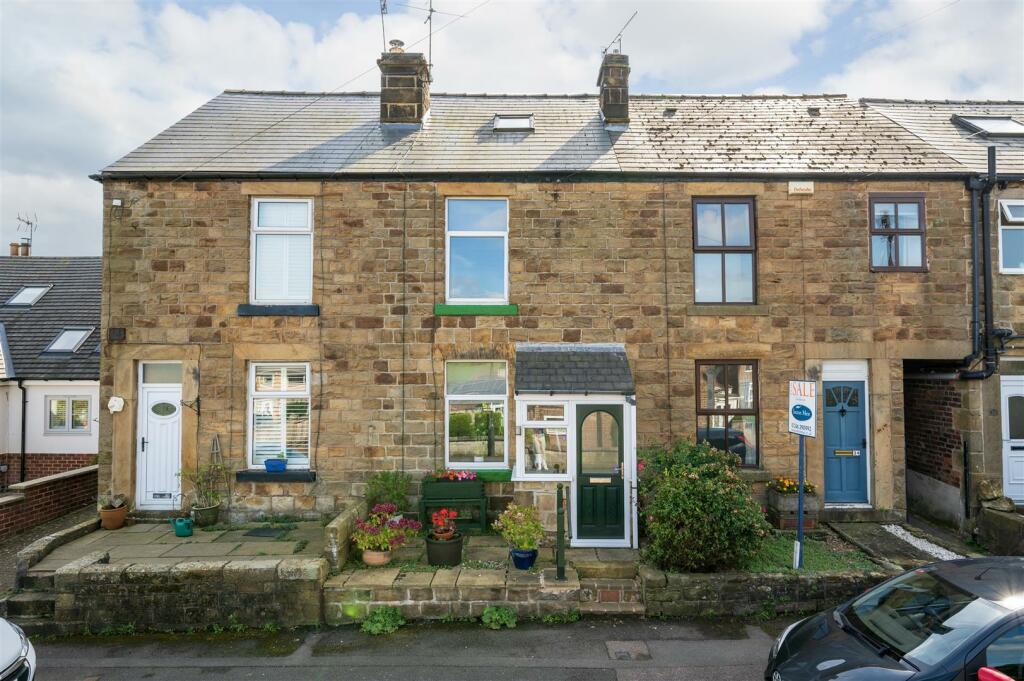 2 bedroom terraced house for sale in Wilson Road, Coal Aston, Dronfield
