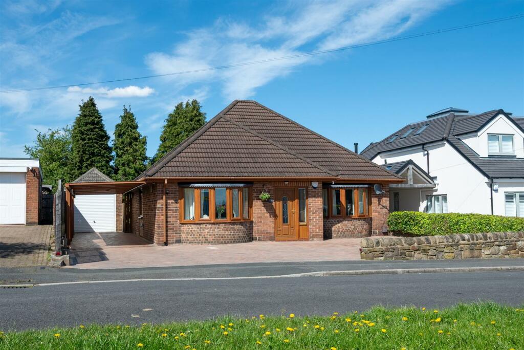 3 bedroom detached bungalow for sale in Stubley Lane, Dronfield