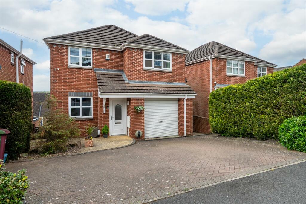 4 bedroom detached house for sale in Holmley Lane, Coal Aston