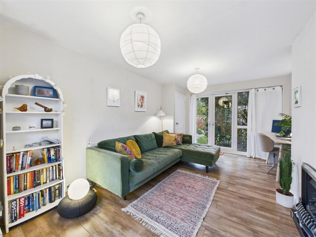 Main image of property: Grasscroft Close, Chesterfield