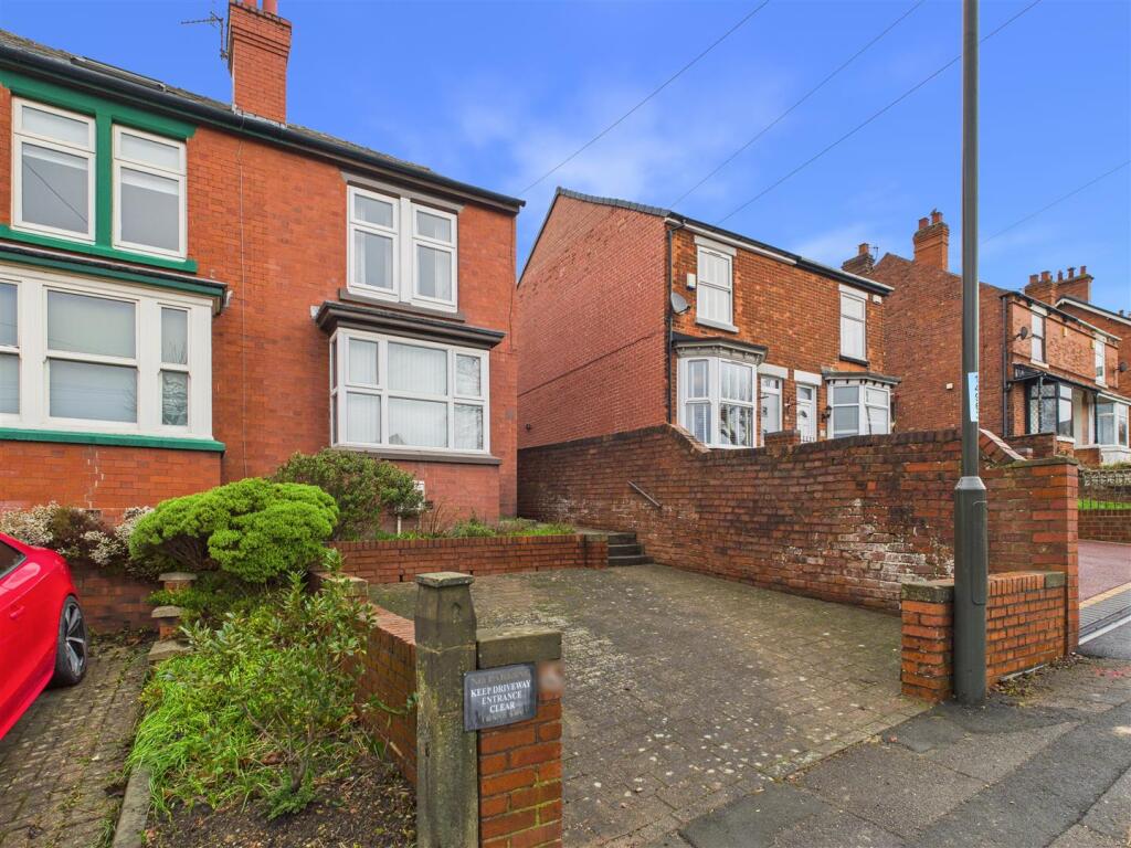 Main image of property: High Street, New Whittington, Chesterfield