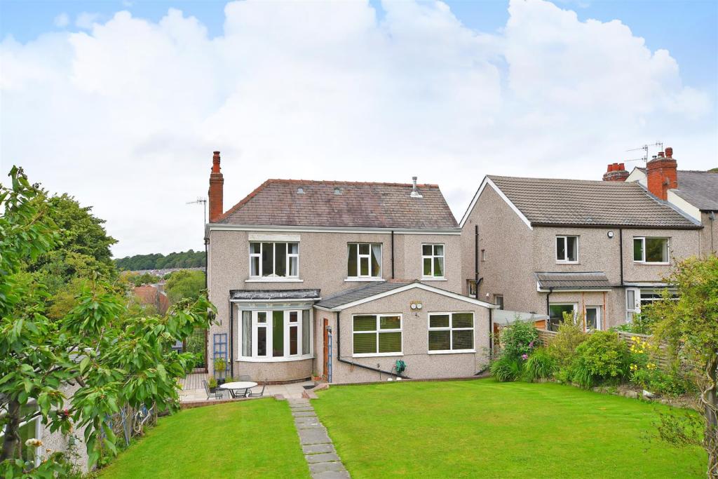 5 bedroom property for sale in Cobnar Road, Sheffield, S8