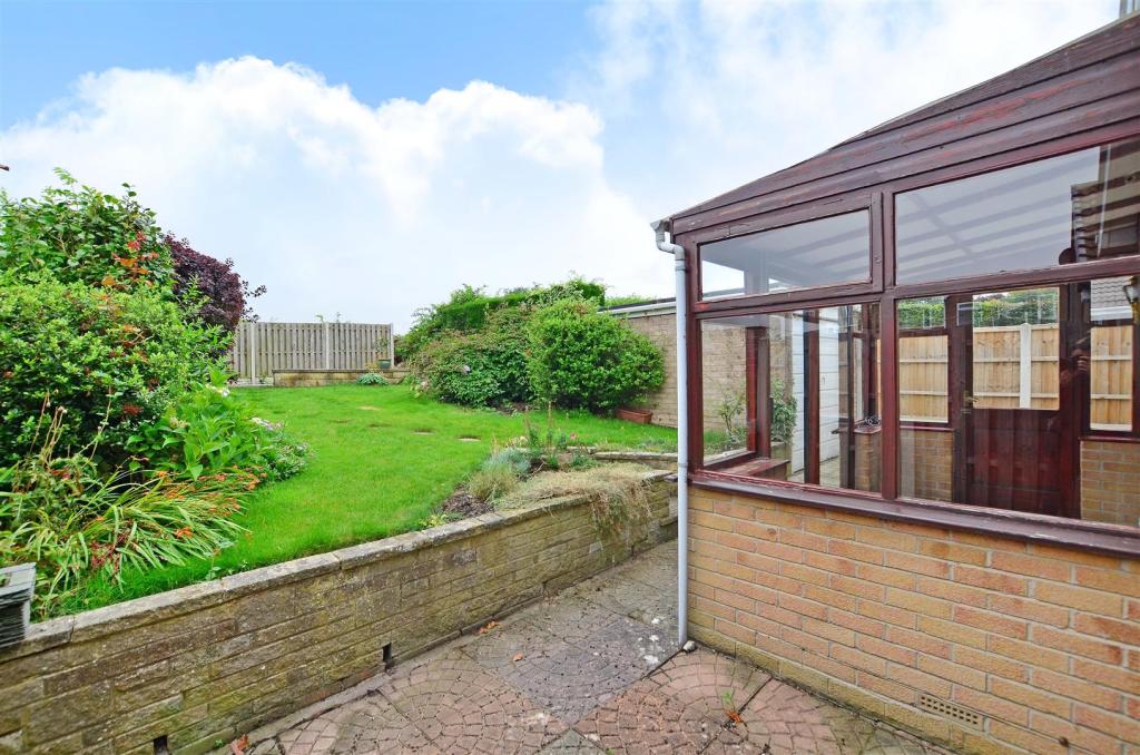 2 bedroom detached bungalow for sale in Ravencar Road, Eckington
