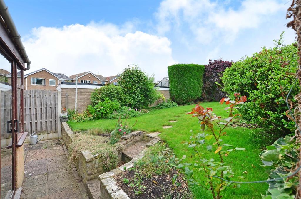 2 bedroom detached bungalow for sale in Ravencar Road, Eckington