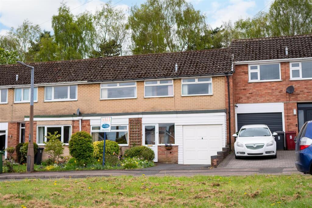 Main image of property: Gosforth Green, Dronfield