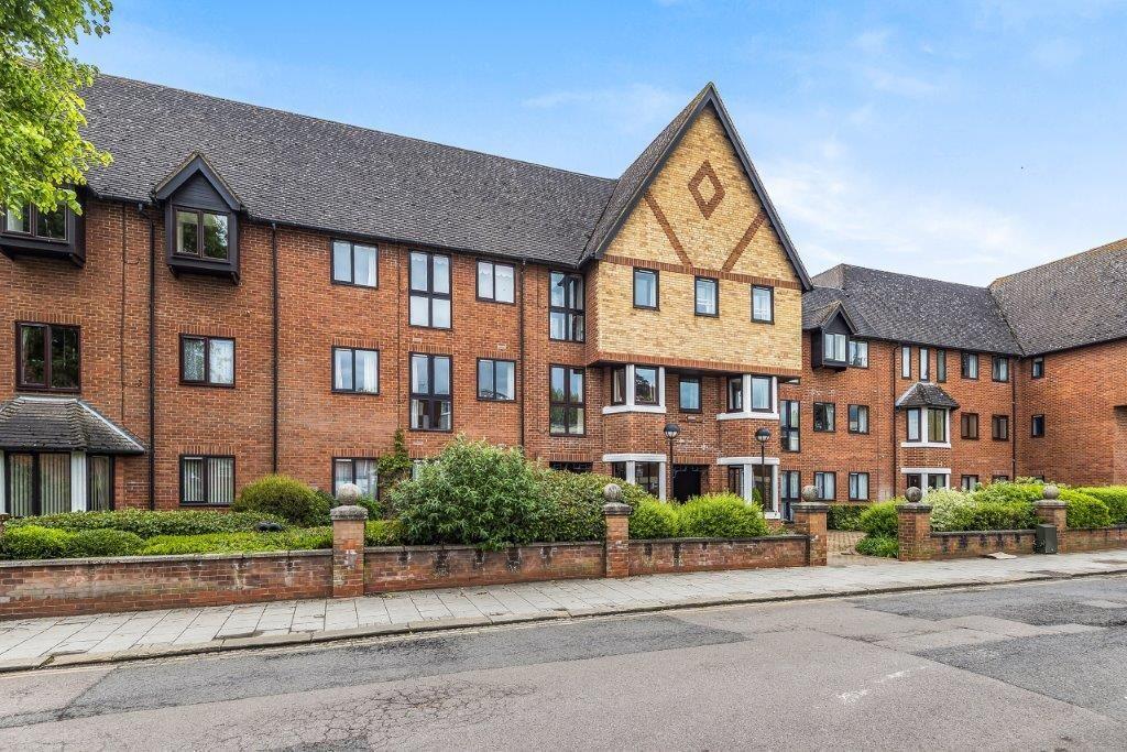 Main image of property: Linden Road, Bedford, Bedfordshire, MK40