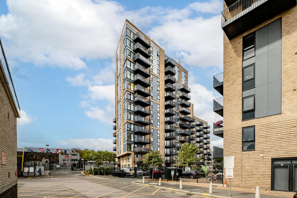 Main image of property: Hampden Road, London, N8