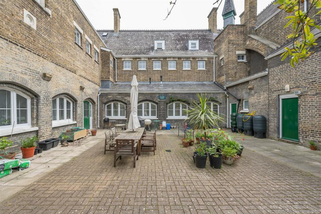 Main image of property: Drapers Road, London, N17