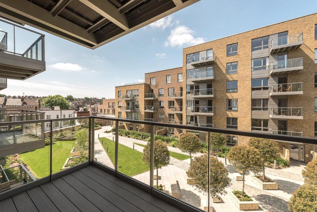 Main image of property: High Street, LONDON, N8