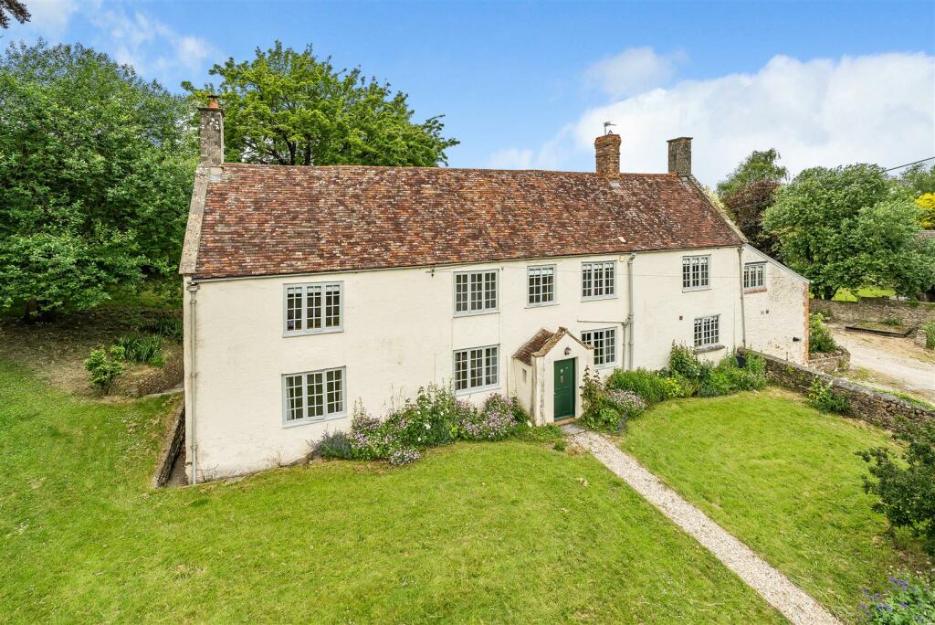 5 bedroom detached house for rent in Shepton Montague, Wincanton, BA9