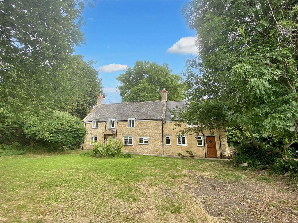 3 bedroom detached house for rent in Charlton Horethorne, Sherborne, DT9