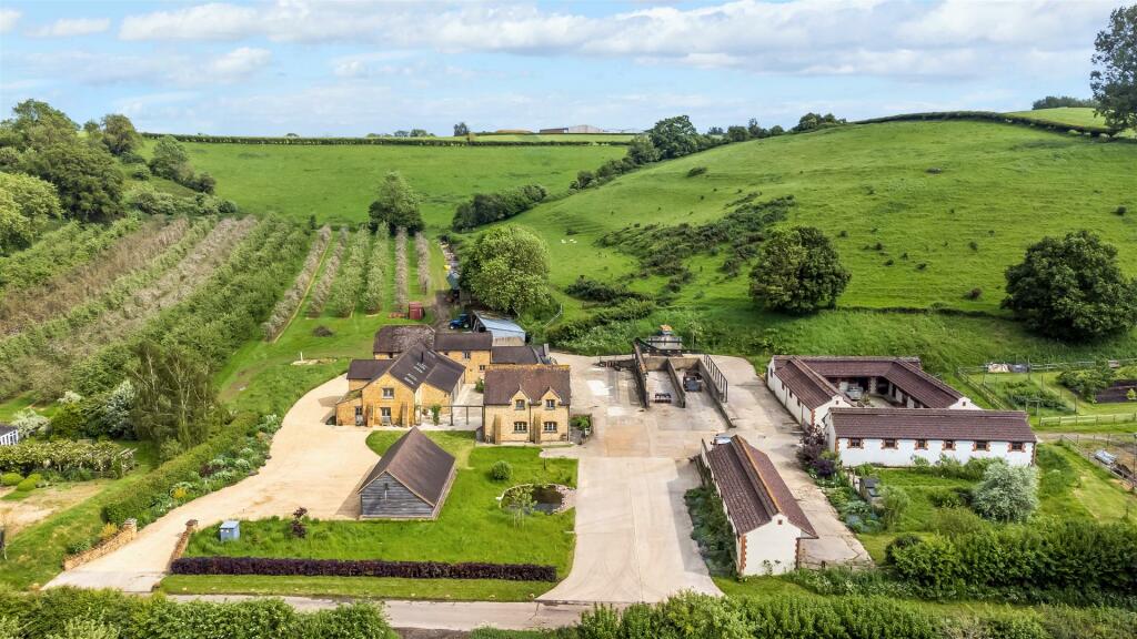 Additional property image - Hadspen, Castle Cary, Somerset