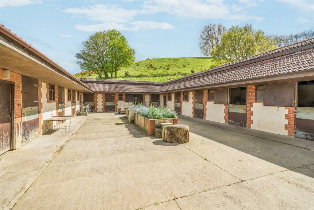 Additional property image - Hadspen, Castle Cary, Somerset