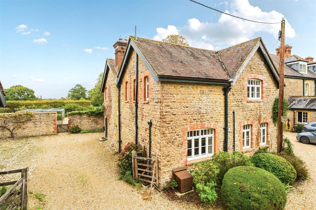 Main image of property: Holwell, Sherborne