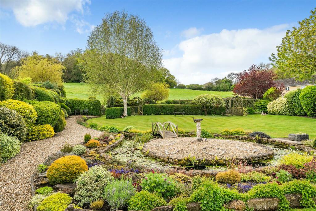 4 bedroom house for sale in Cat Street, Chiselborough, StokeSubHamdon