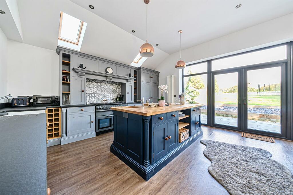 Additional property image - Queen Street, Tintinhull, Yeovil