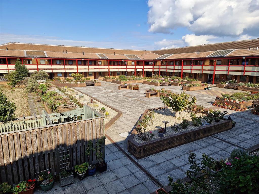 2 bedroom retirement property for sale in Station Road, WestonSuper