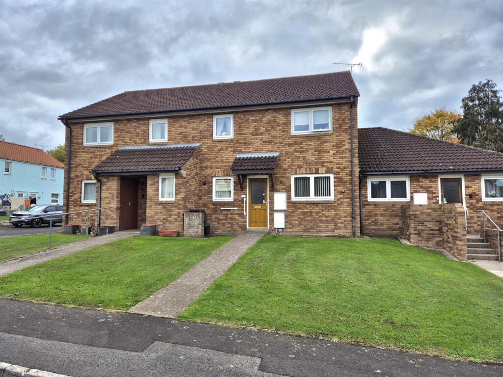 Main image of property: Heathfield Way, Nailsea