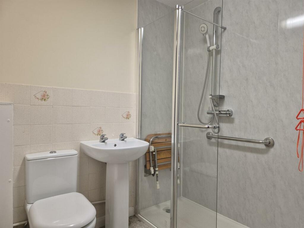 Additional property image - Heathfield Way, Nailsea