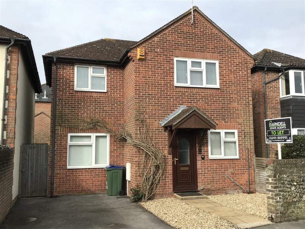 4 bedroom detached house for rent in Neville Road, Bognor Regis, PO22