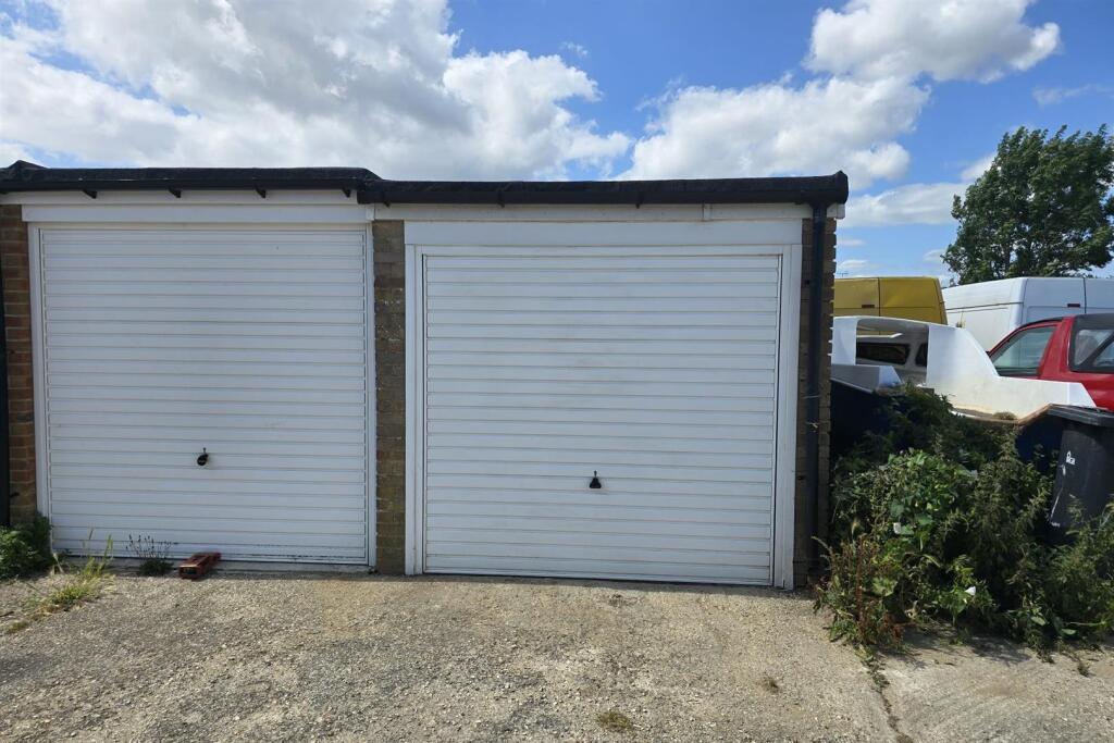 Main image of property: Garage on Stroud Green, Bognor Regis
