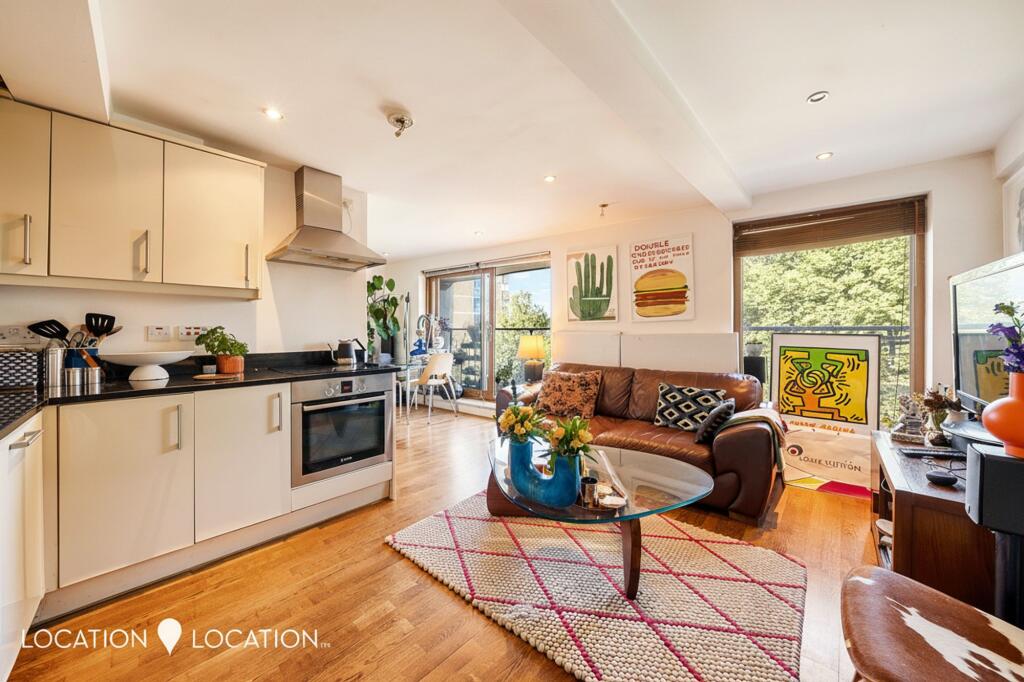 Main image of property: Vallance Road, London, E1