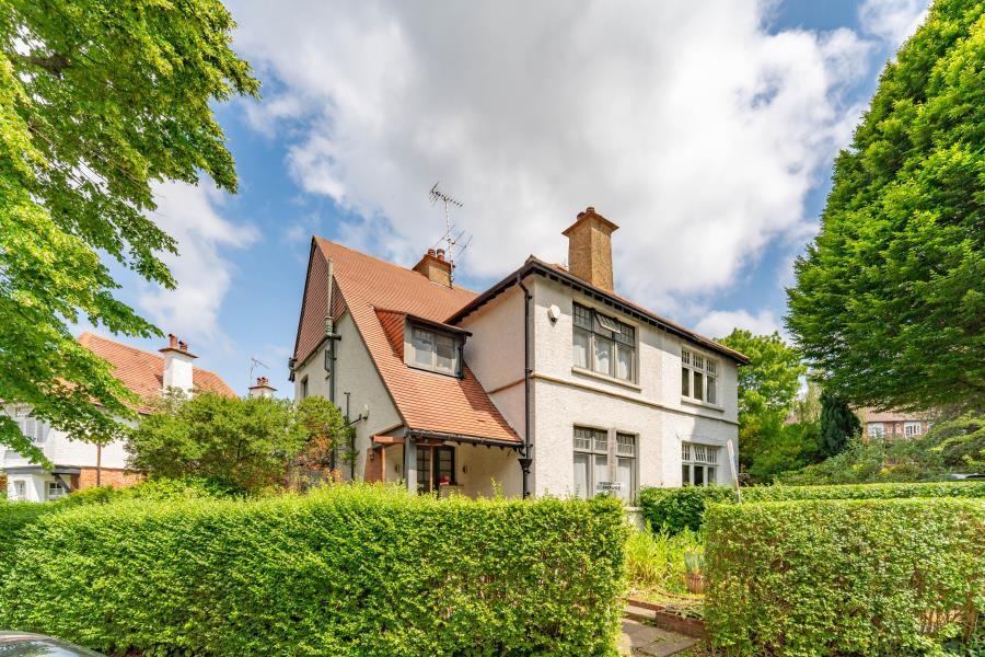 Main image of property: Winscombe Crescent, W5