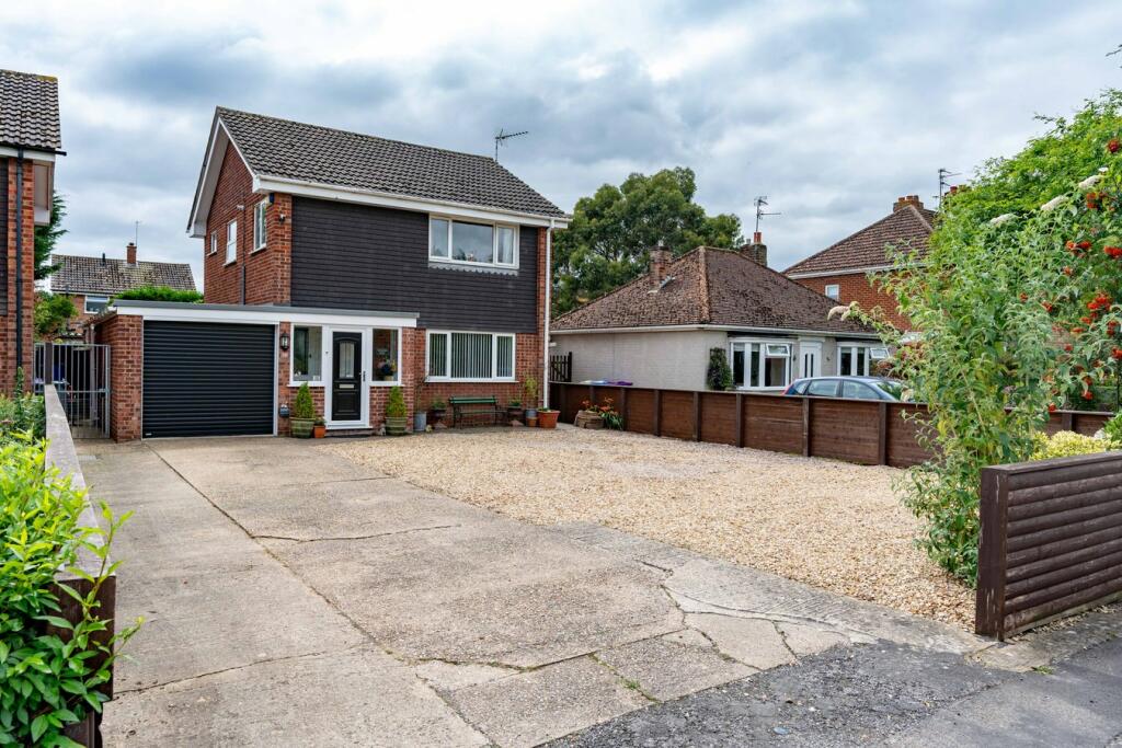 3 bedroom detached house for sale in Tytton Lane West, Wyberton, Boston