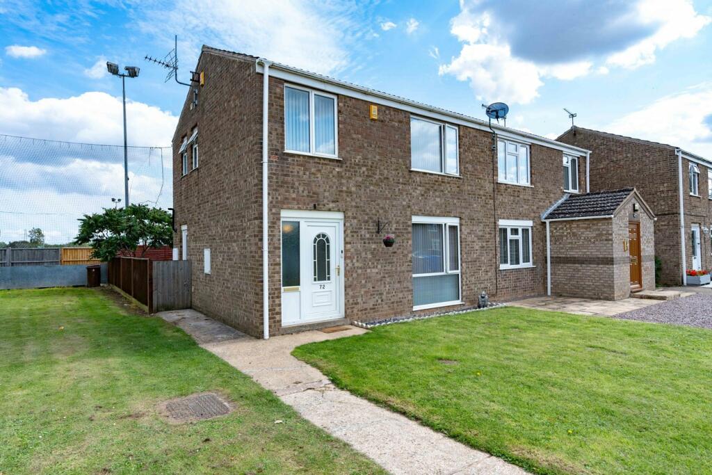 3 bedroom semidetached house for sale in Clarke Court, Wyberton