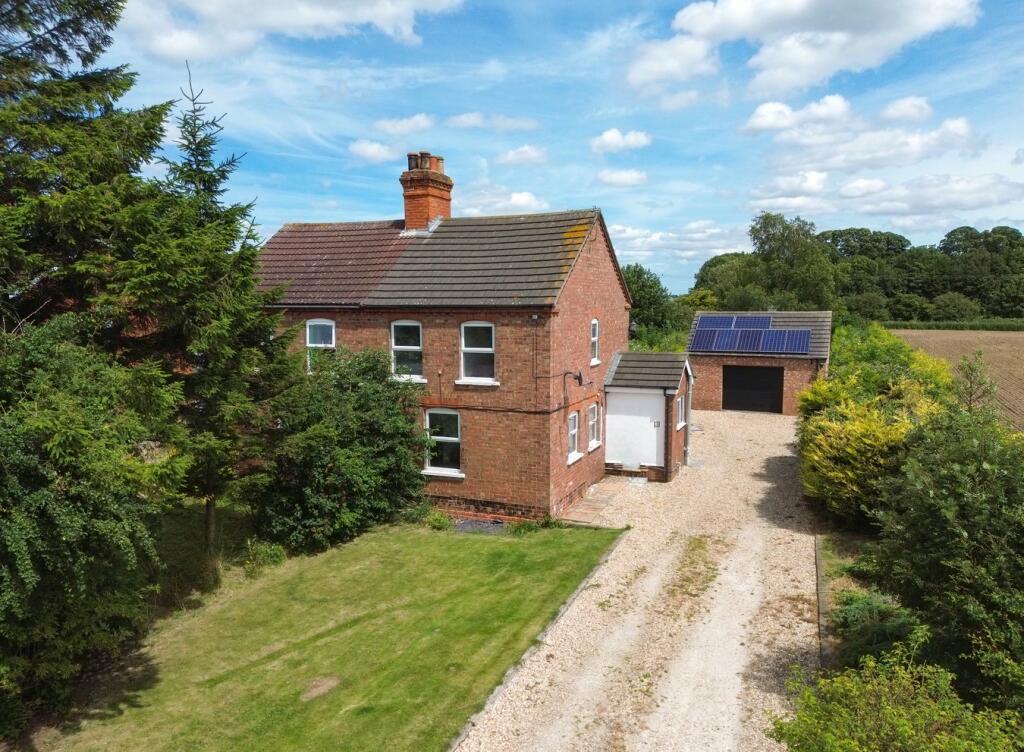 3 bedroom semidetached house for sale in Bakers Lane, Freiston, Boston