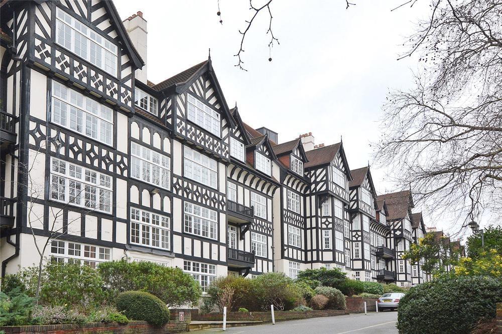 Main image of property: Clifton Court, Northwick Terrace, NW8