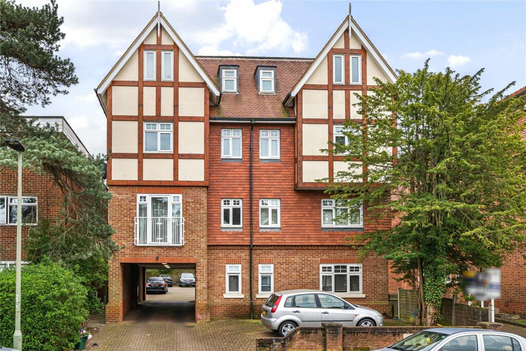 2 bedroom flat for sale in Highland Road, Bromley, BR1