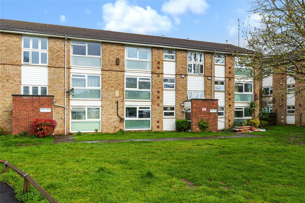 2 bedroom flat for sale in Hope Park, Bromley, BR1
