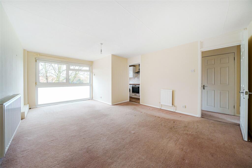 2 bedroom flat for sale in Hope Park, Bromley, BR1