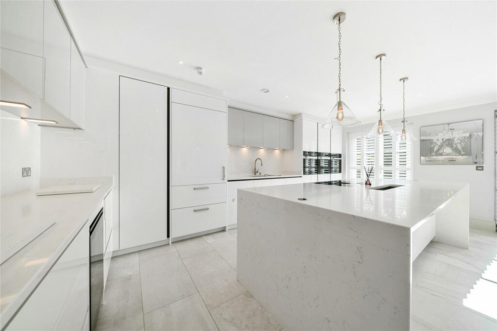 Additional property image - Repton Court, Willoughby Lane, Bromley