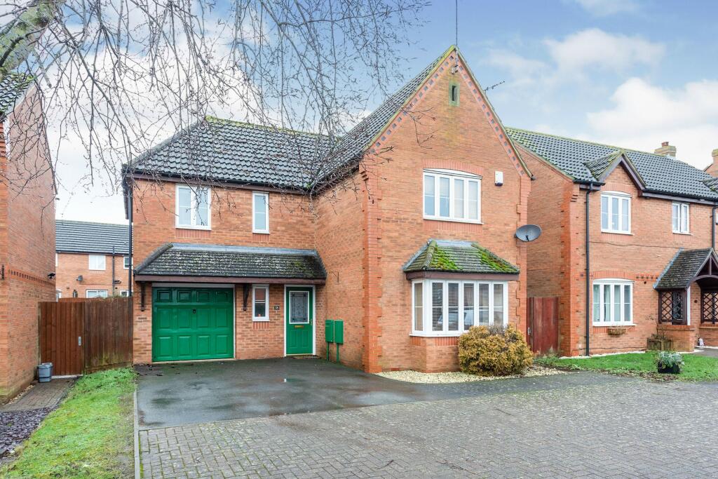 4 bedroom detached house for rent in Deanshanger, MK19