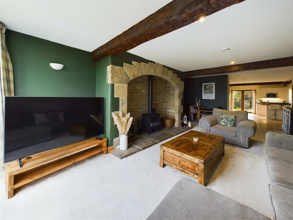 Additional property image - 7, Denholme House Farm Drive, Denholme, Bradford, BD13 4AB