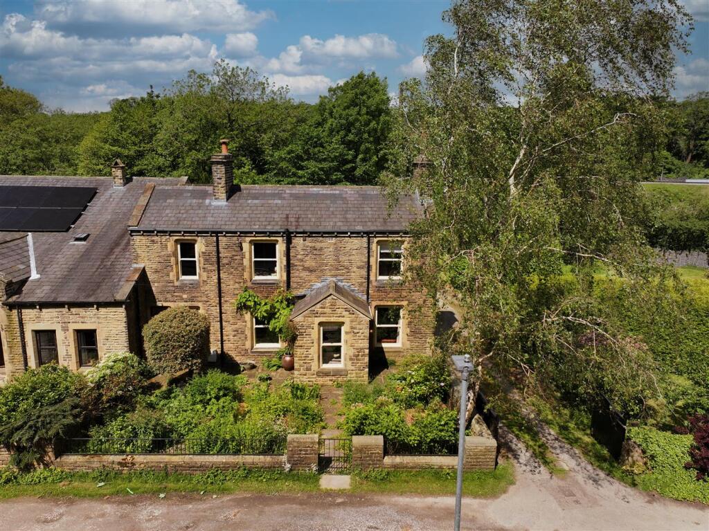 Main image of property: Vale Farm, Vale Fold, Mytholmes Lane, Haworth, West Yorkshire, BD22 0EE
