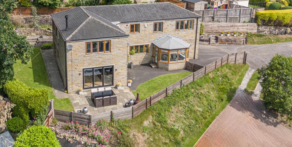 Main image of property: 5 Tenterfield Rise, Northowram, Halifax, HX3 7AN
