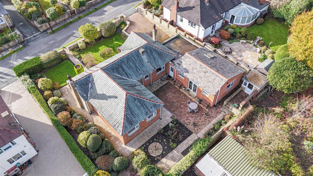 Main image of property: 12, The Avenue, Hipperholme, HX3 8NP