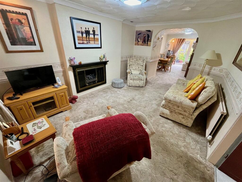 1 bedroom semidetached bungalow for sale in Hesketh Drive, Maghull, L31