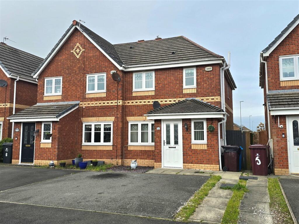 3 bedroom semi-detached house for rent in Ambleside Drive, Kirkby, Liverpool, L33 2EF, L33