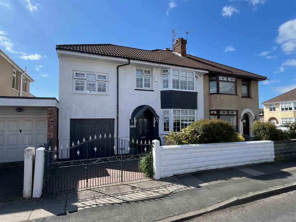 4 bedroom semidetached house for sale in Granville Avenue, Maghull, L31